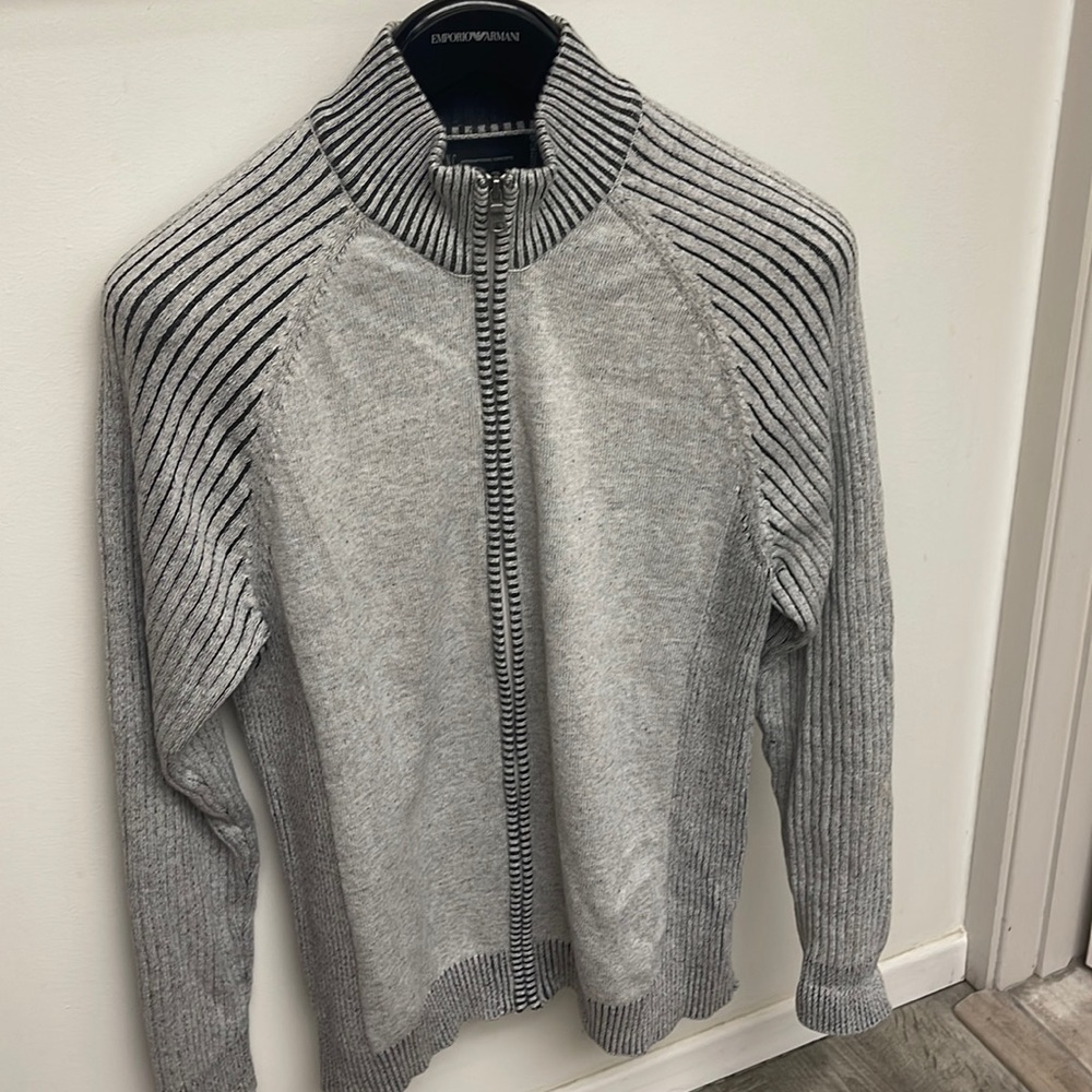 Mens fitted zip up sweater medium